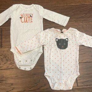 Set of two Halloween onesies